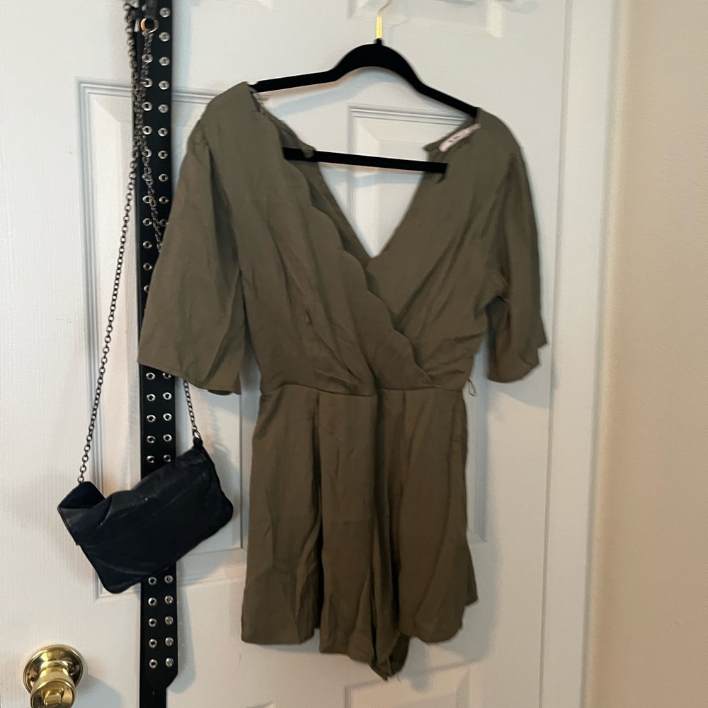 Green fall romper - perfect for cocktail hour!